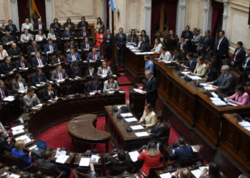 El Gobierno busca desactivar el avance opositor en Diputados y aprobar proyectos clave