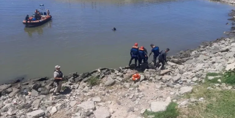Se concluyó la búsqueda de los pescadores desaparecidos en el Río de la Plata tras el hallazgo de tres cuerpos