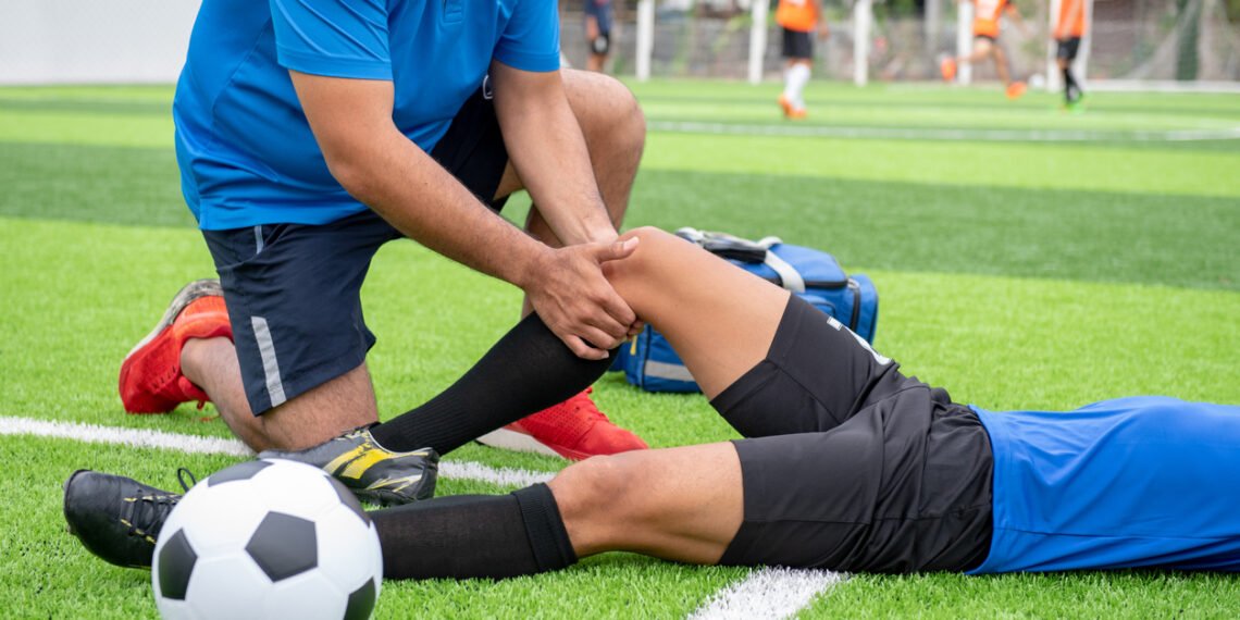 Retomar el fútbol: recomendaciones para prevenir lesiones y cuidar la salud cardiovascular