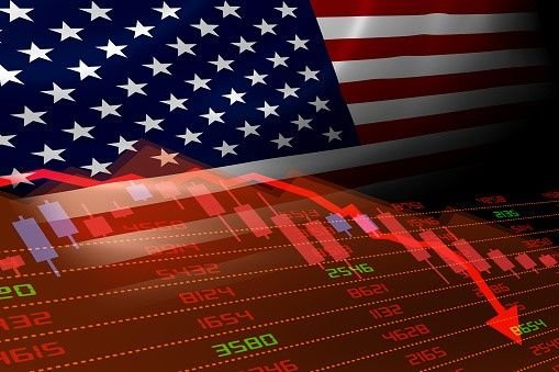 Caída de acciones y aumento del riesgo país en medio de un panorama financiero adverso
