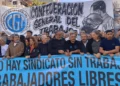 El tibio inicio del plan de lucha de la CGT, con escasa movilización y ausencias notables