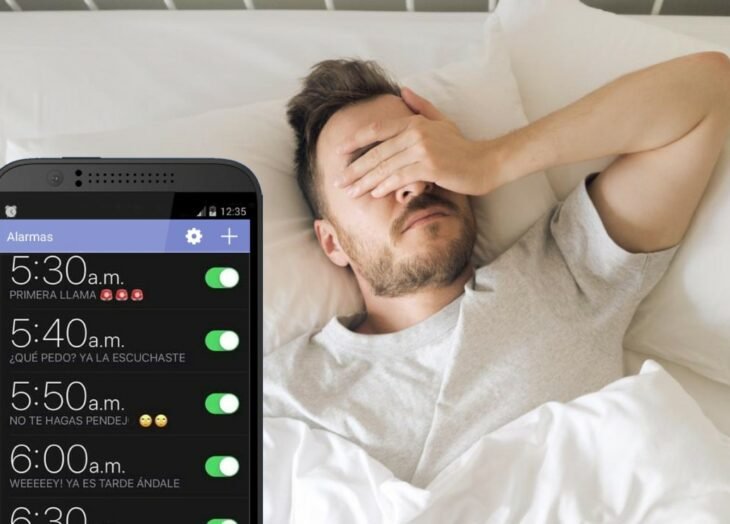 La psicología detrás de la alarma: ¿por qué algunas personas la programan antes?