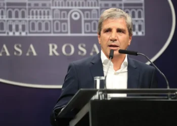 La recaudación mejoró en julio, pero el Gobierno enfrenta menos margen para recortar el gasto