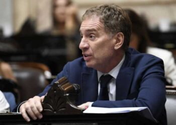 Santilli asumirá como director del Estado Nacional en YPF y seguirá al frente de las negociaciones con las provincias