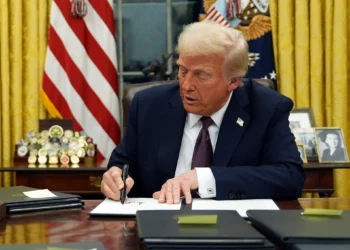 Trump suspendió por tres días los aranceles del 50% a productos de Canadá