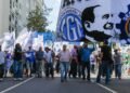La CGT marchará a Economía por el endeudamiento de los hogares y las pymes protestarán por los cierres