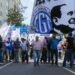 La CGT marchará a Economía por el endeudamiento de los hogares y las pymes protestarán por los cierres