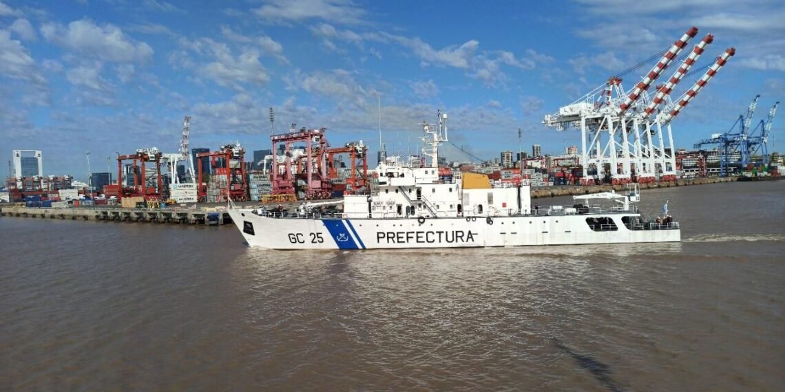 Conflicto en el comercio exterior: Prefectura intimó a más de 500 trabajadores