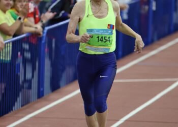 Radnaa Tseren, el sorprendente atleta de 92 años que se llevó el oro en los 100 metros del Mundial máster