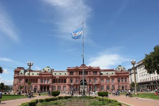 El Gobierno convoca nuevamente a la mesa política para impulsar la agenda legislativa y obtener apoyo en el Congreso