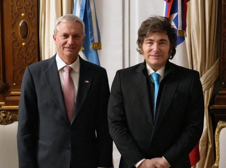 Milei viaja a Chile para reunirse con Kast y una funcionaria de EE.UU. antes de su mensaje sobre Malvinas