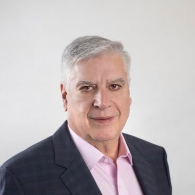 Carlos Gutiérrez, veterinario: “Los gatos pueden aprender de nosotros hábitos que mejoran la convivencia”