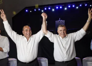 Jaldo cuestionó a Manzur tras su encuentro con Cristina Kirchner y volvió a tensar la interna del peronismo tucumano