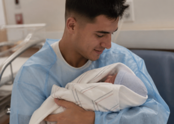 El futbolista argentino que dio la bienvenida a su primer hijo durante la doble fecha FIFA