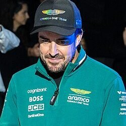 Fernando Alonso deslumbró al volante de un exclusivo Bugatti Veyron en Mónaco