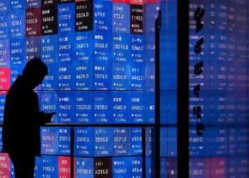 Riesgo país: los mercados miran la economía, las reservas y el escenario electoral