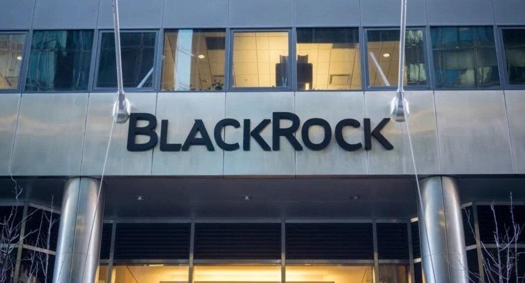 La inteligencia artificial transforma las carteras: advertencias y oportunidades según BlackRock