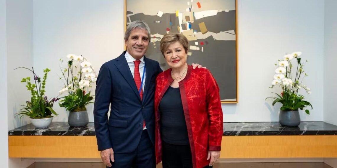 El FMI destaca la ‘disciplina fiscal’ del Gobierno tras encuentro con Luis Caputo