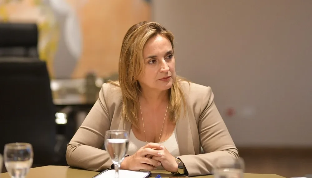 La vicegobernadora de Córdoba distanció su postura de Milei tras su viaje a París